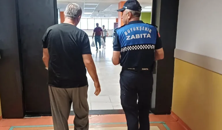 Kocaeli Zabıtası, vatandaşın talebine kayıtsız kalmadı