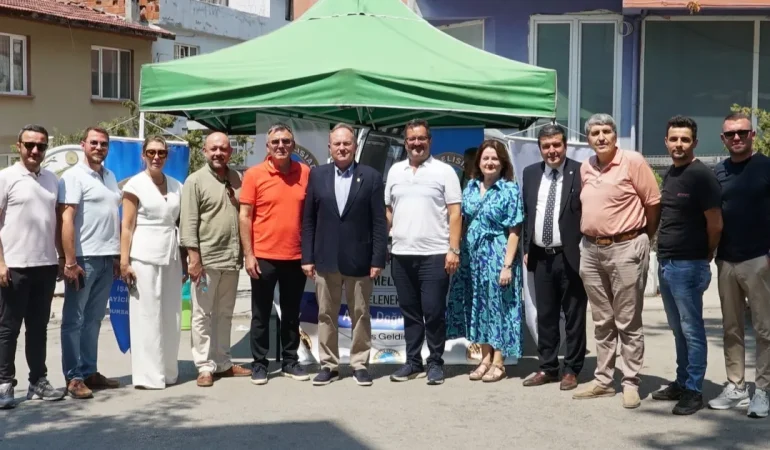 RUMELİSİAD’ın geleneksel aşuresine büyük ilgi