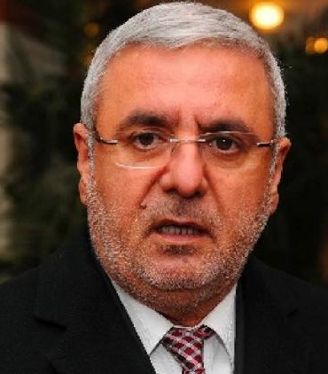 akpli-mehmet-metiner-turkiyeli-tartismalarini-degerlendirerek-sabotaj-iddasinda-bulundu-XqlxI3A7.jpg