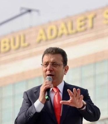 ekrem-imamoglu-insanin-mahpusta-en-buyuk-gucu-disaridaki-sevdiklerinin-onu-unutmamasi-unutturmamasi-3IcnKcK1.jpg
