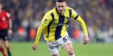 fenerbahce-szymanski-transferini-reddetti-ve-lazionun-yeni-teklifi-hazirliginda-KPsYettL.jpg