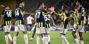 fenerbahce-uefa-kadrosunu-acikladi-yeni-transferler-listede-gruEHgYK.jpg