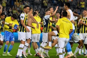 fenerbahcenin-ilk-11i-netlesti-benficada-kerem-akturkoglu-da-sahada-GRLEcgKP.jpg