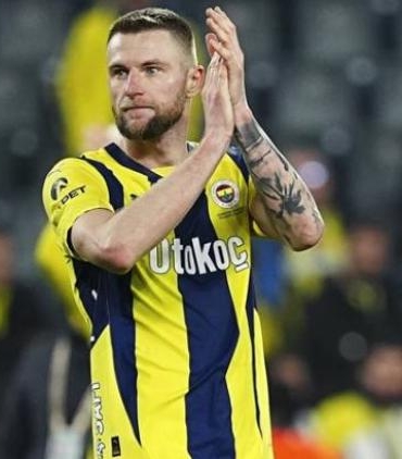fenerbahceye-donusuyle-taraftarlari-sevindiren-milan-skriniar-sezon-hedeflerini-anlatti-x7ELAf7s.jpg