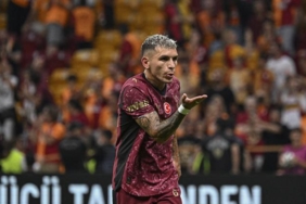 galatasarayin-hazirlik-maci-performansi-ve-taraftar-sevinci-FFqCTPnL.jpg
