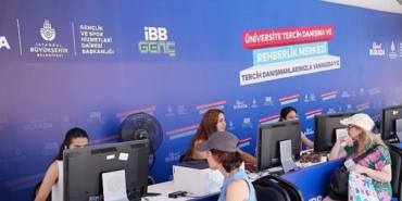 ibb-370-bin-gence-universite-tercih-danismanligi-sunuyor-CEeFmYsw.jpg
