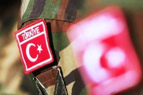 iskenderunda-susuzluktan-hayatini-kaybeden-askerler-hakkinda-sok-iddia-4-saat-gunes-altinda-kaldilar-YkYaIijG.jpg