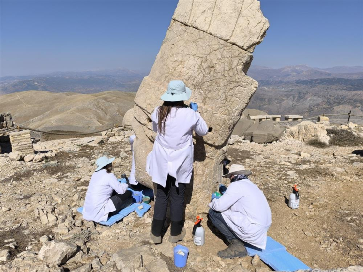 Nemrut Heykellerine Nano Teknoloji Uygulandı!