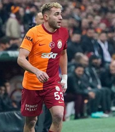 baris-alper-yilmaz-icin-kritik-surec-galatasaray-yonetimi-maas-krizini-masaya-yatiriyor-PDbuBdak.jpg