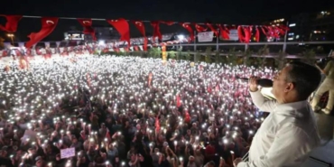 chp-istanbul-il-baskani-ve-yonetimi-gorevden-alindi-ilk-miting-zeytinburnunda-ZyhZLd8z.jpg