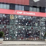 chp-istanbulda-il-binasi-degisim-politikasi-her-gun-farkli-adreste-hizmet-CNMQrJqT.jpg