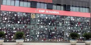 chp-istanbulda-il-binasi-degisim-politikasi-her-gun-farkli-adreste-hizmet-CNMQrJqT.jpg