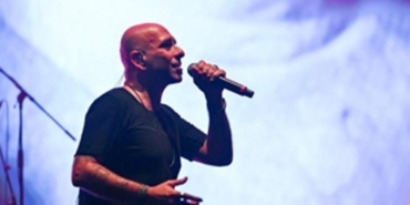 gripin-gurultulu-geceyle-izmir-enternasyonal-fuarinda-cim-konserlerine-damgasini-vurdu-dukKac6q.jpg