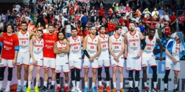 turkiye-a-milli-basketbol-takimi-eurobasket-2025-ceyrek-finalinde-polonya-ile-karsilasacak-eleA8qAe.jpg