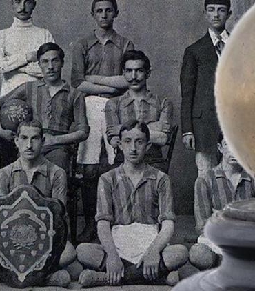 fenerbahcenin-1911-1912-sampiyonluk-kupasi-muzayedede-satista-arif-emirzade-beye-ait-dogrulanan-tarihi-eser-BZzVTg5O.jpg