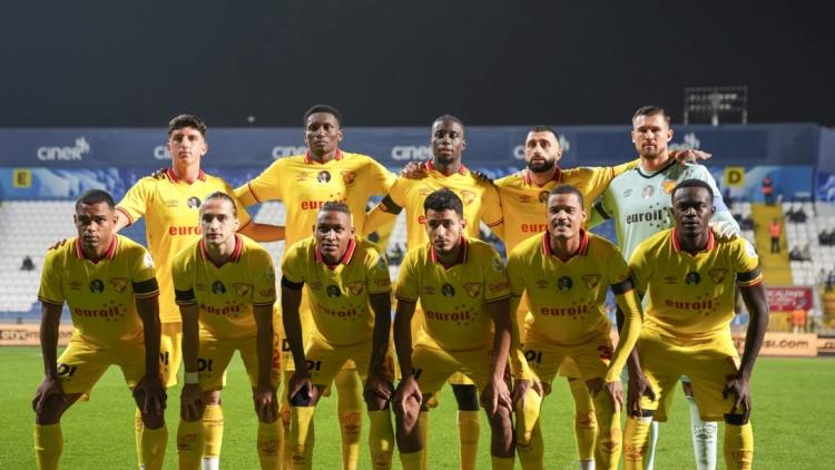 Göztepe, Atatürk Portreli Formayla Kasımpaşa’ya Karşı 2-0’lık Galibiyetle Başarıya Ulaştı