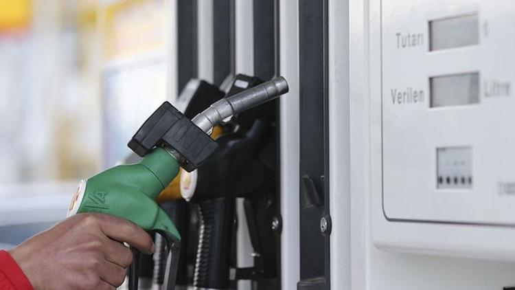 istanbullu-suruculer-icin-akaryakit-indirimine-dair-yeni-hareket-benzin-ve-motorinde-gece-yarisi-beklenen-dwgwXzQ3.jpg