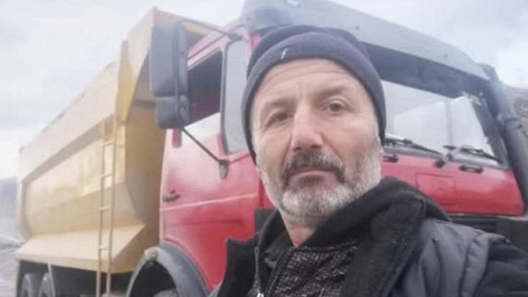 Kamyon Şoförü İsmail Kara, Madende Kamyon Devrilmesi Sonucu Yaşamını Yitirdi