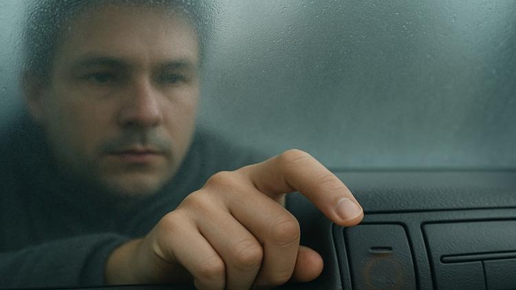 Karlı havalarda araç camı buğusu için 4 adımlı bilimsel yöntem: Isıt, Klima, Sirkülasyonu kıs, Camları hafifçe arala