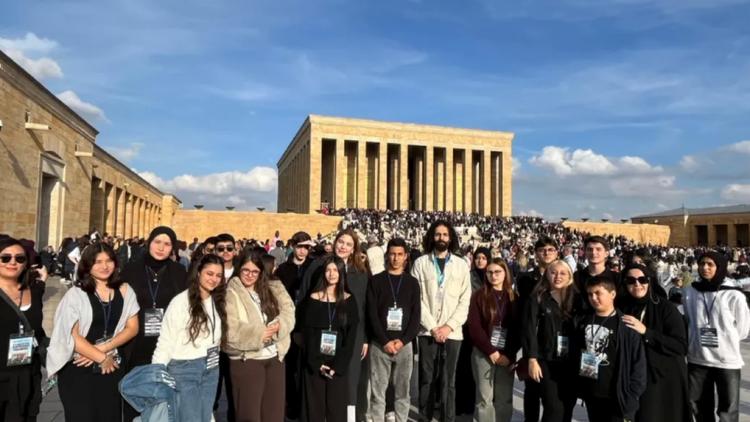 Küçükçekmece Gençleri Anıtkabir’de milli bilinç için buluştu
