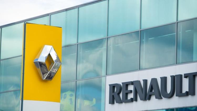 Renault El Freni Sensörü Arızasıyla Altı Modelde Geri Çağırma: Park Halindeki Hareket Riskine Karşı Önlem