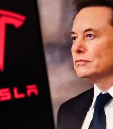 tesla-cybertruck-programinda-surpriz-ayrilik-sekiz-yillik-gorevinden-ayrilan-avasthinin-yerine-ne-geliyor-yJnJ9TvW.jpg