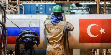 turkiye-ve-rusya-yil-sonu-boru-hatti-sozlesmeleri-sonrasi-gaz-akisini-surdurmek-icin-yeni-8tBu5rkg.jpg