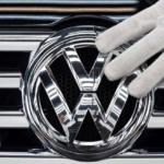volkswagenin-2026-yatirim-acigi-yeni-modeller-ve-fabrika-yatirimlarini-erteleyebilir-wlBrD9hS.jpg