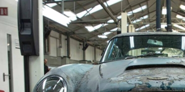 bir-garajin-yosun-icindeki-mirasi-aston-martin-db5-vantage-restorasyonu-ve-milyonluk-degeri-uTsMLSJZ.jpg