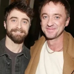 daniel-radcliffe-ve-tom-felton-new-yorkta-bir-araya-gelerek-hasret-giderdi-sahnedeki-nostalji-f6QtM13z.webp