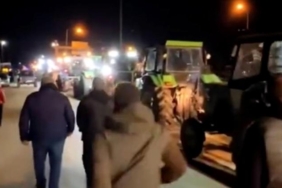 ipsala-kipi-sinirinda-ciftci-eylemi-traktorler-karsi-yolu-kapatti-ulasim-durdu-rIVaHyLm.jpg