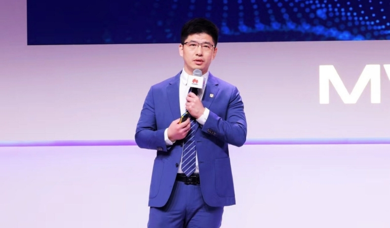 Huawei, MWC 2026’da Yapay Zeka Odaklı Yeni Veri Merkezi Ağ Çözümlerini Tanıttı