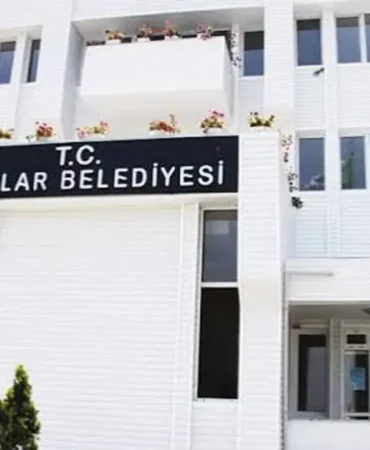 Adalar Belediyesinde AKP'li adaya oy veren üç CHP'li meclis üyesi disipline sevk edildi