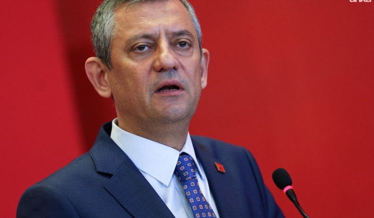 Özgür Özel Milletvekili Çalışma Toplantısında Bütçe ve Yerel Seçimleri Değerlendirdi
