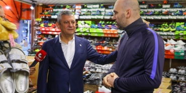 Özgür Özel Rize'de Selden Zarar Gören Esnafı Ziyaret Etti
