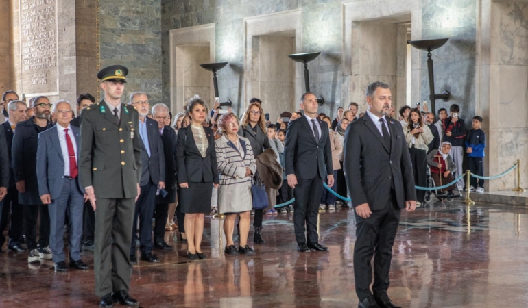 Muayenehane Hekimleri 1 Ekim Nedeniyle Anıtkabir’de Atatürk’ün Huzuruna Çıktı