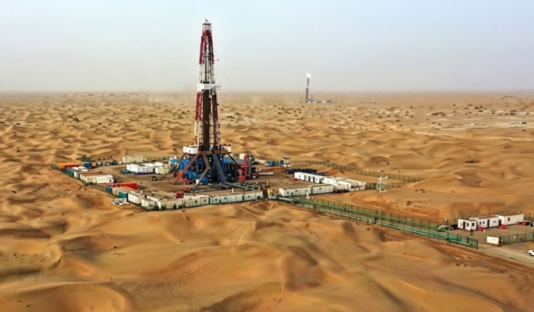Taklamakan Çölü’ndeki Fuman Sahasında Petrol ve Gaz Üretimi 26 Milyon Tonu Aştı