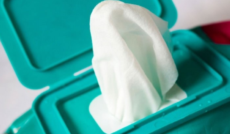 Birleşik Krallık Çevre Kirliliğini Önlemek İçin Plastik İçeren Islak Mendilleri Yasaklıyor