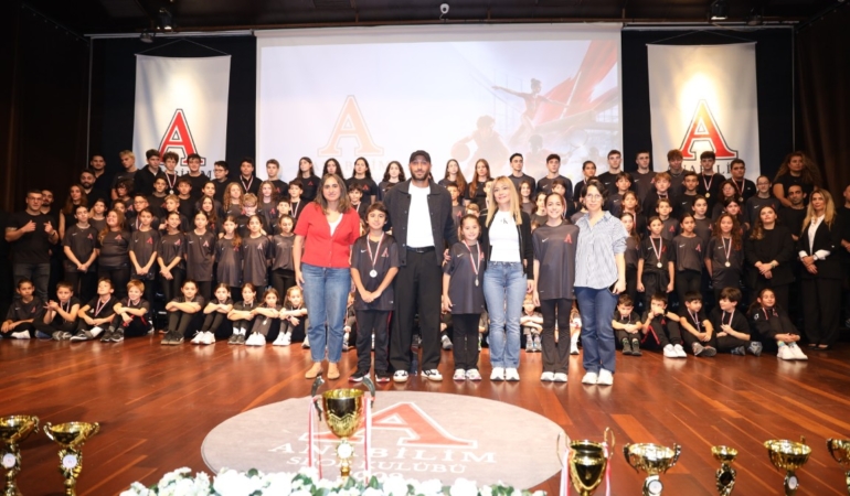 Anabilim Spor Kulübü Yeni Sezonu Meet The Teams Buluşmasıyla Açtı