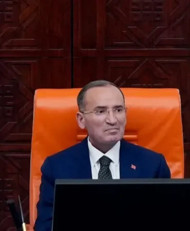 Bekir Bozdağ Sağlık Sorunları Nedeniyle TBMM Başkanvekilliği Görevinden Ayrıldı