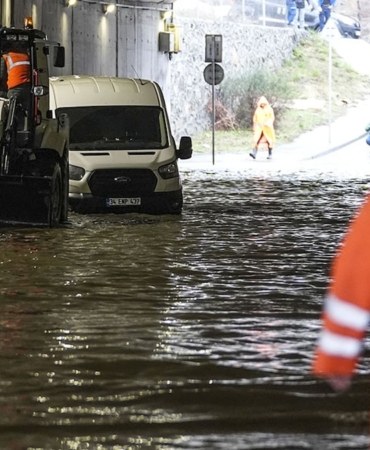 AKOM'dan İstanbul İçin Fırtına ve Şiddetli Sağanak Uyarısı