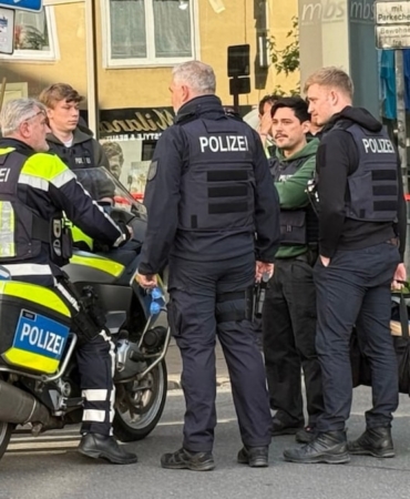 Almanya'da Muayeneye Getirilen Tutuklu Elektrikli Scooter ile Firar Etti