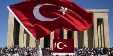 2026 Cumhuriyet Bayramı Tatil Takvimi Netleşti: 28 ve 29 Ekim Çalışma Düzeni