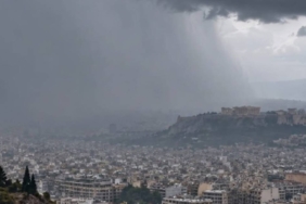 Yunanistan'da 9 Bölge İçin Şiddetli Fırtına ve Kırmızı Alarm Uyarısı Verildi